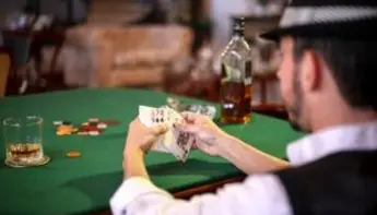 Famous Celebrities Who Love to Gamble